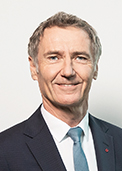 Oberbank Vorstandsdirektor Dr. Weißl